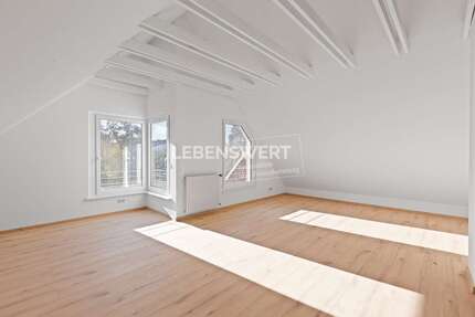 Haus Wülfrath - 7 Zimmer, 199 m&sup2;, 525.000&euro; | Angebot:25755070