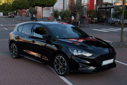 Ford Focus 96.038 km 15.700 &euro; Wuppertal 42283