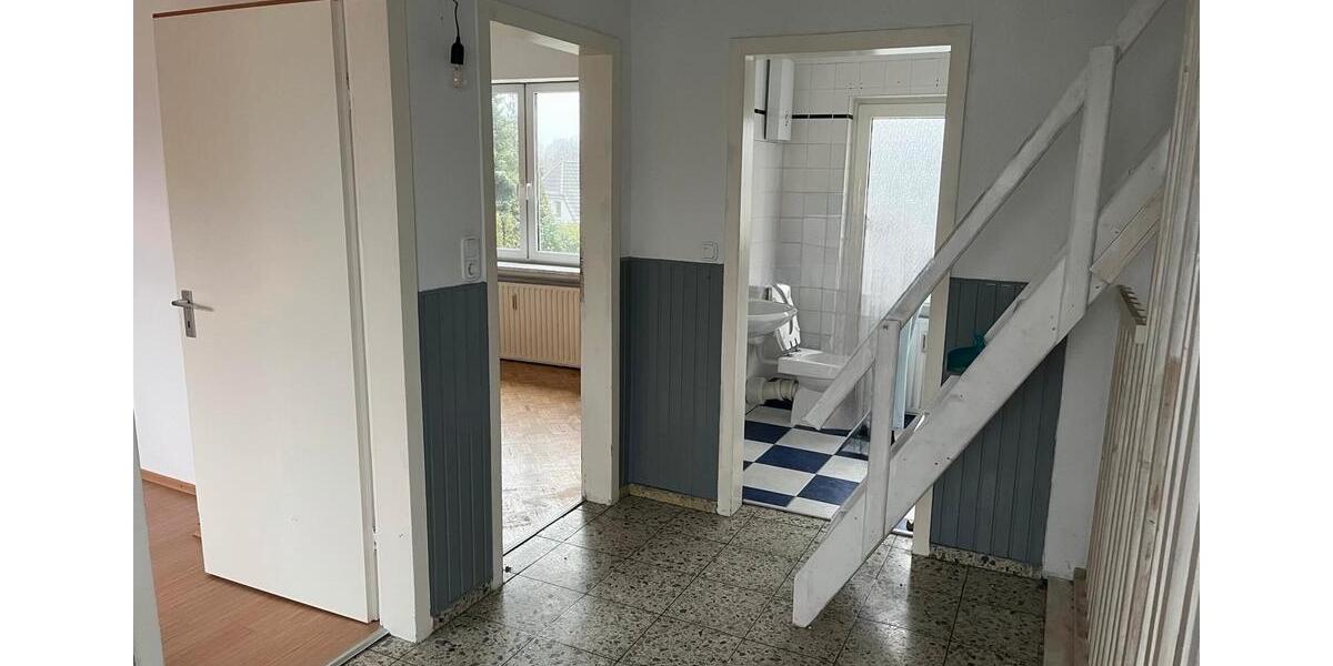 Etagenwohnung Burscheid - 2 Zimmer, 90 m&sup2;, 780&euro; | Angebot:25294112