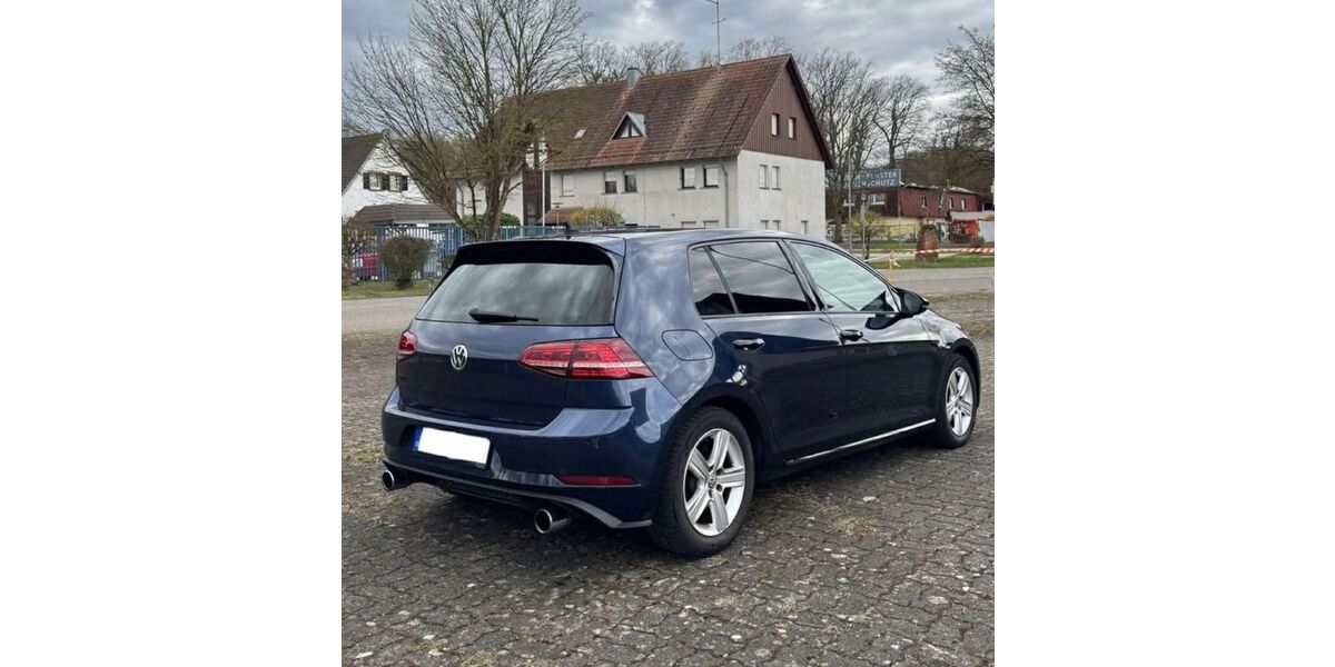 VW Golf 210.000 km 6.200 &euro; Remscheid 42855