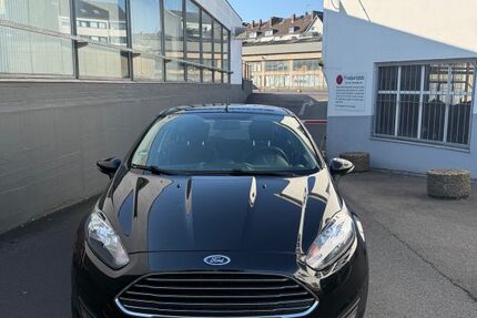 Ford Fiesta 147.000 km 3.600 &euro; düsseldorf 40625