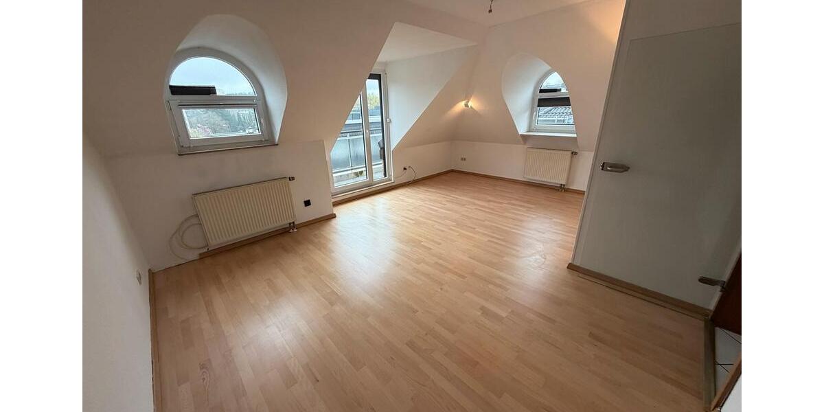 Dachgeschoßwohnung Wuppertal Barmen - 2 Zimmer, 62 m&sup2;, 600&euro; | Angebot:25830530