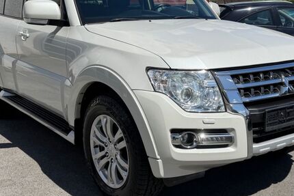 Mitsubishi Pajero 247.000 km 19.500 &euro; Düsseldorf 40231