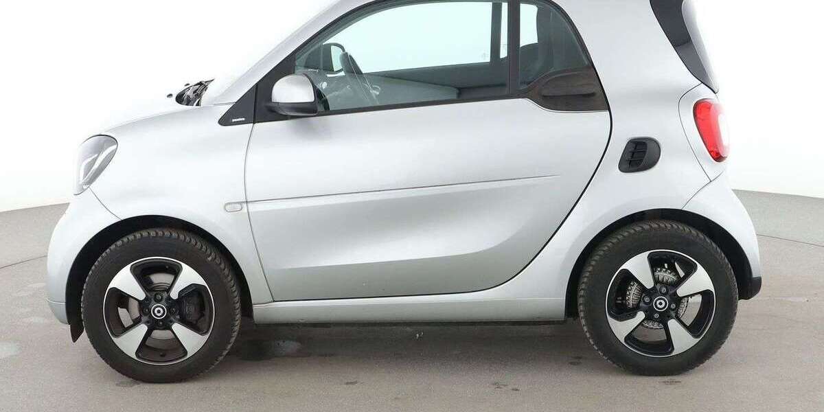 Smart forTwo 63.700 km 13.490 &euro; Köln 50739