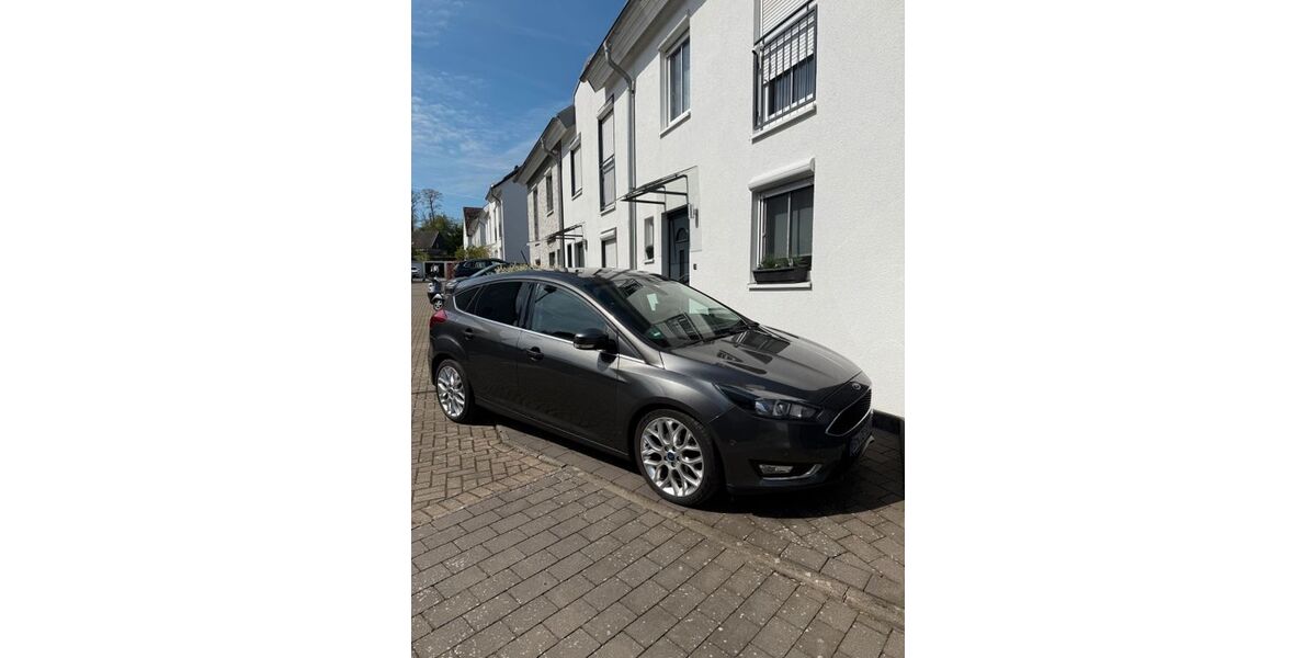 Ford Focus 99.500 km 7.700 &euro; Frechen 50226