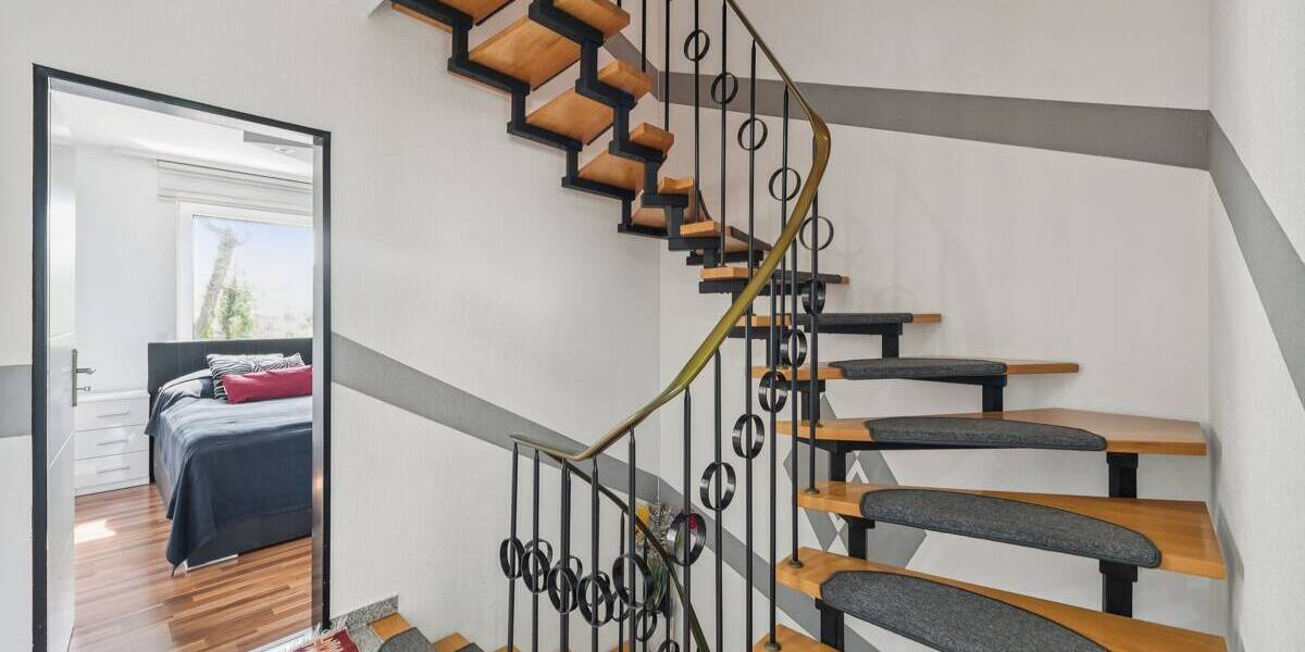 Reihenmittelhaus Dormagen Hackenbroich - 6 Zimmer, 107 m&sup2;, 470.000&euro; | Angebot:26291688