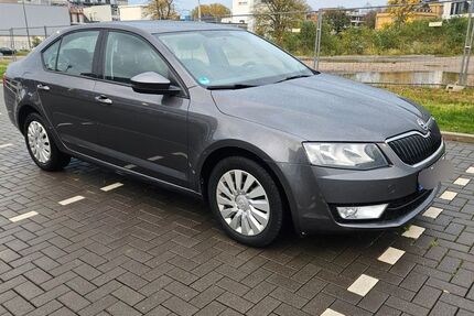 Skoda Octavia 223.100 km 4.645 &euro; Köln 50827