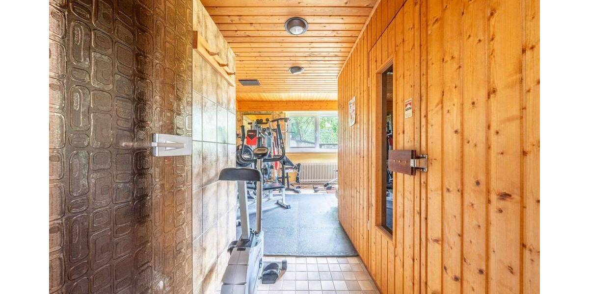 Einfamilienhaus Remscheid Süd - 8 Zimmer, 260 m&sup2;, 1.150.000&euro; | Angebot:26805125