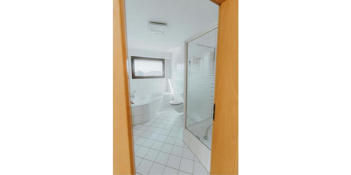 Dachgeschoßwohnung Pulheim - 2 Zimmer, 80 m&sup2;, 1.100&euro; | Angebot:25858771