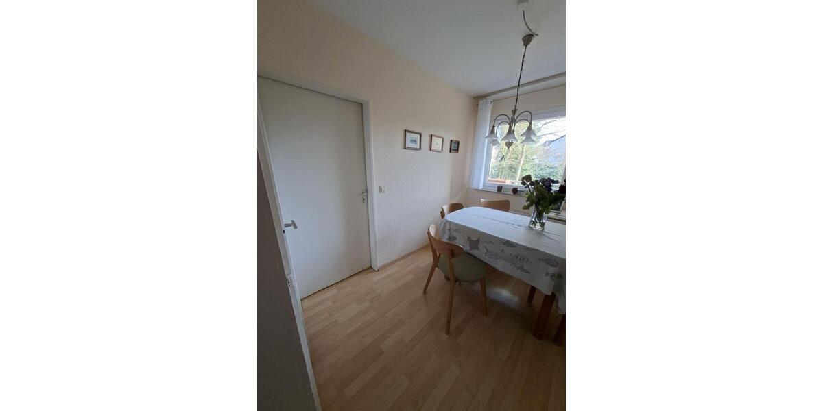 Etagenwohnung Hückeswagen - 3 Zimmer, 77 m&sup2;, 179.000&euro; | Angebot:26252278