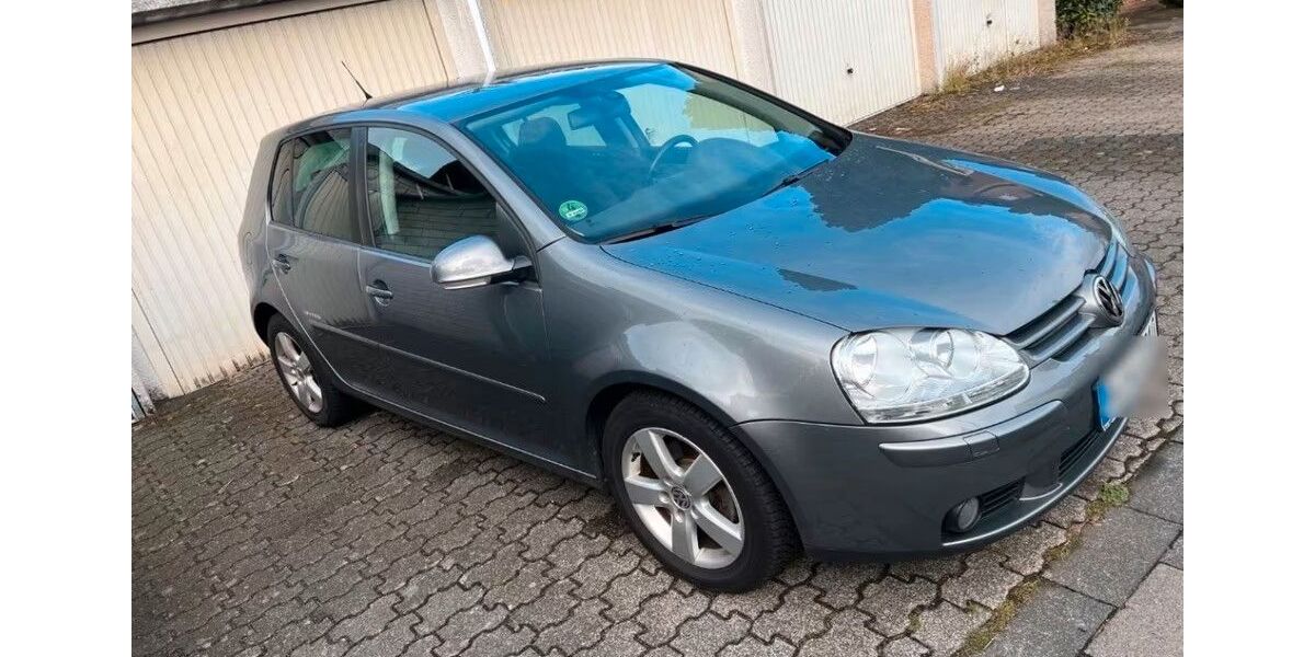 VW Golf 212.000 km 3.000 &euro; Köln 50735