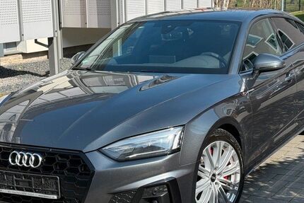 Audi A5 198.000 km 24.940 &euro; Düsseldorf 40468