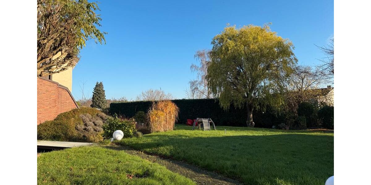 Etagenwohnung Frechen - 2 Zimmer, 104 m&sup2;, 1.400&euro; | Angebot:22636105