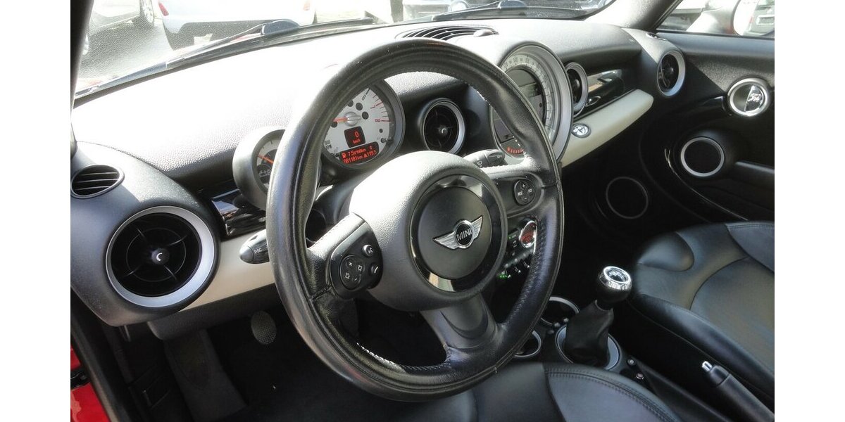 Mini Cooper Cabrio Chili Navi Xenon Leder Klima SHZ 81.000 km 8.950 &euro; Neuss 41462