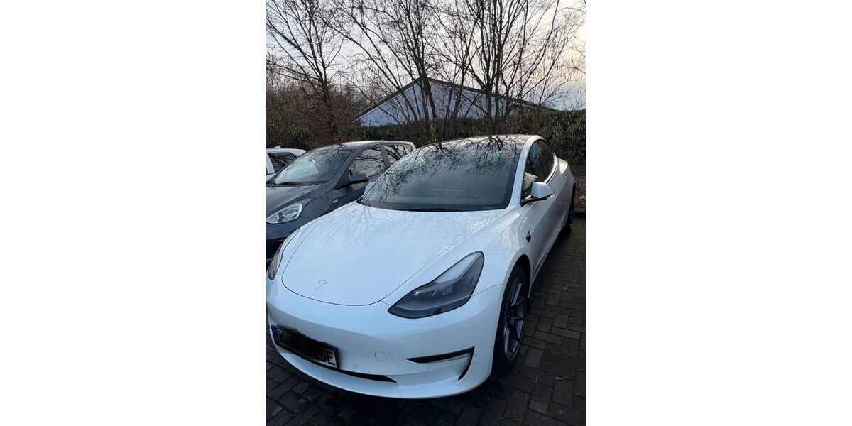 Tesla Model 3 94.972 km 25.000 &euro; Köln 50765