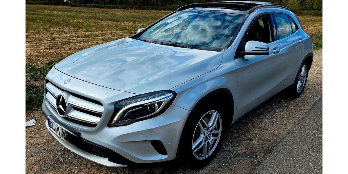 Mercedes-Benz GLA 200 130.700 km 13.990 &euro; Bergisch Gladbach 51467