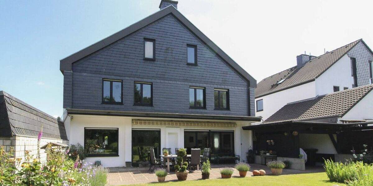 Einfamilienhaus Haan - 7 Zimmer, 889.000&euro; | Angebot:26834353