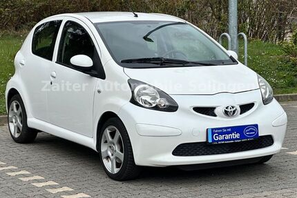 Toyota Aygo (X) 109.000 km 2.990 &euro; Solingen 42659