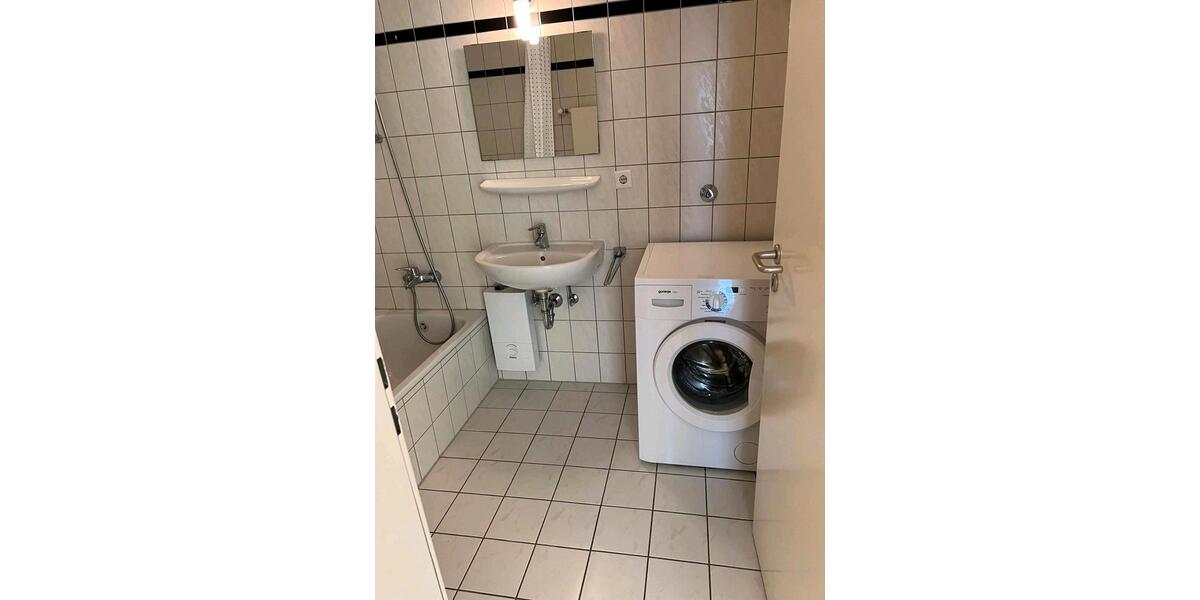 Etagenwohnung Düsseldorf Stadtbezirk 8 - 2 Zimmer, 70 m&sup2;, 1.340&euro; | Angebot:25960270