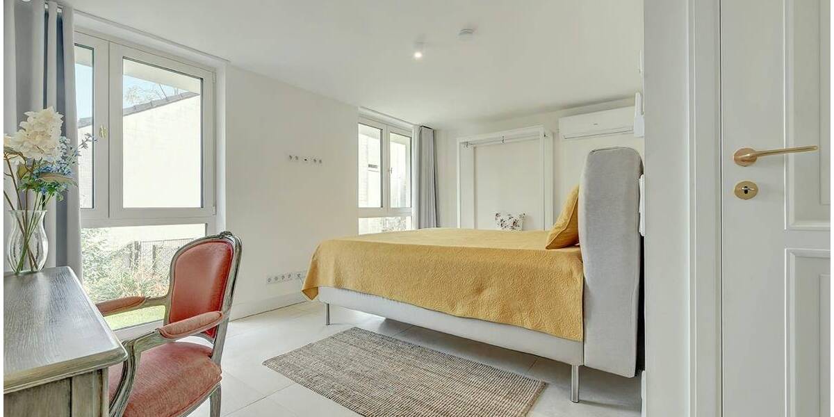 Einfamilienhaus Düsseldorf Hubbelrath - 9 Zimmer, 485 m&sup2;, 2.990.000&euro; | Angebot:26204659