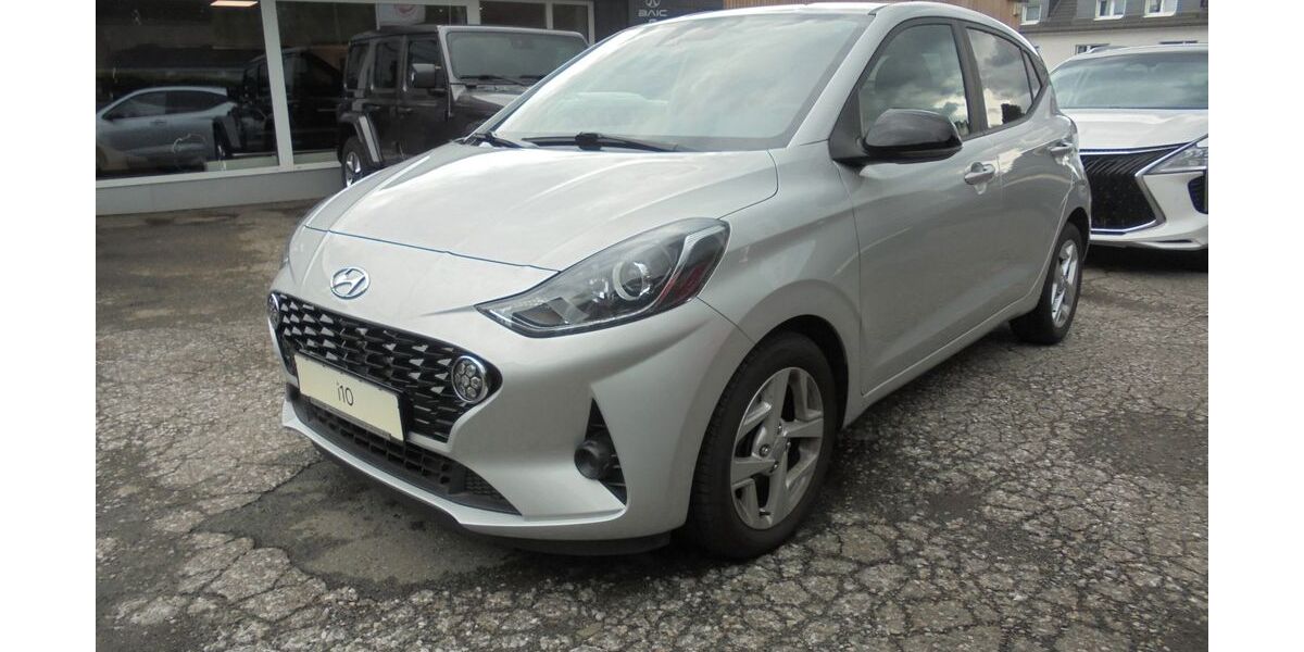 Hyundai i10 21.890 km 12.990 &euro; Radevormwald 42477