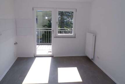 Wohnung Remscheid Gemarkung Bergisch Born - 2 Zimmer, 52 m&sup2;, 287&euro; | Angebot:26804132