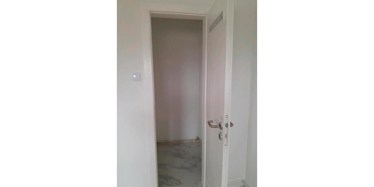 Dachgeschoßwohnung Remscheid Remscheid-Süd - 2 Zimmer, 98 m&sup2;, 1.000&euro; | Angebot:25709780