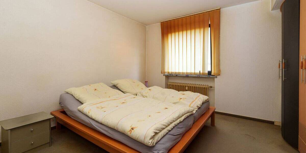 Etagenwohnung Neuss Rosellen - 3 Zimmer, 72 m&sup2;, 215.000&euro; | Angebot:26154718