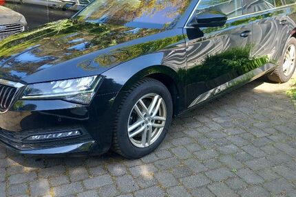 Skoda Superb 146.000 km 18.990 &euro; Leichlingen 42799