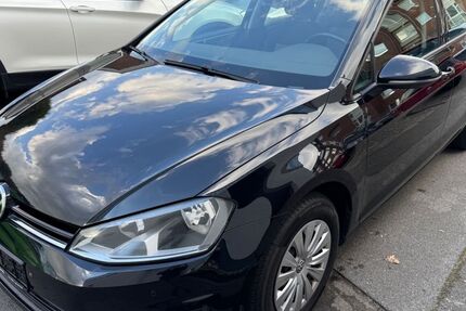 VW Golf 402.000 km 4.700 &euro; Neuss 41462