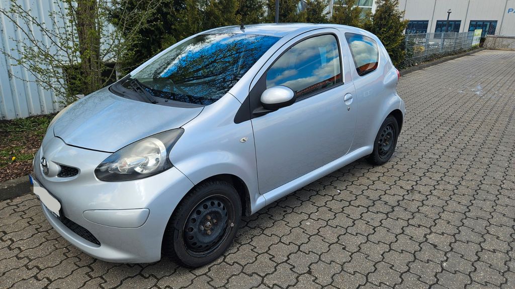 Toyota Andere 120.623 km 2.950 &euro; Wuppertal 42277