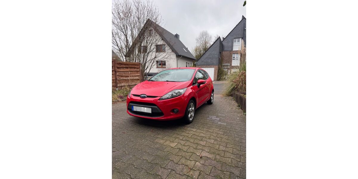 Ford Fiesta 107.500 km 3.200 &euro; Leichlingen 42799
