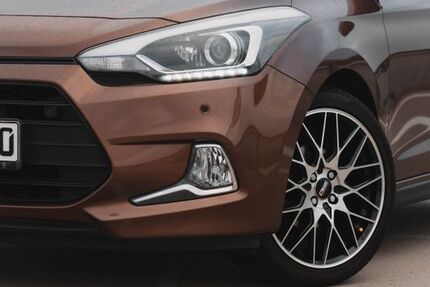 Hyundai i20 97.115 km 7.990 &euro; Neuss 41462