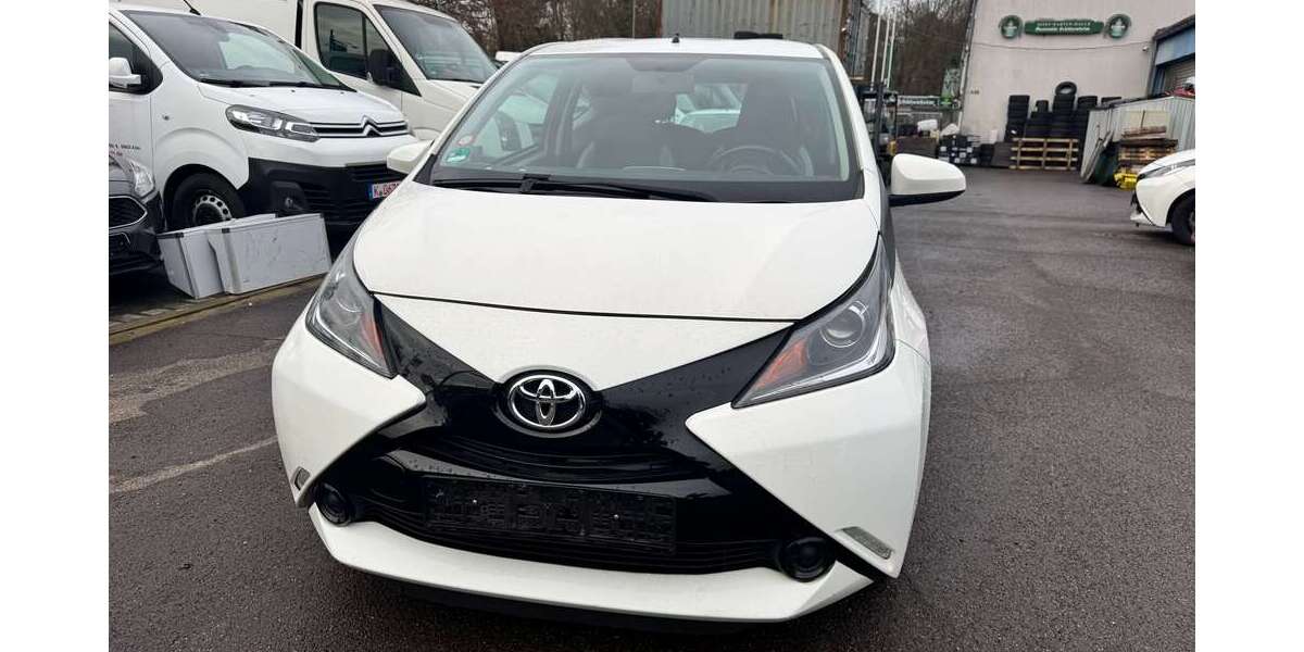 Toyota Aygo 87.000 km 5.100 &euro; Köln 51069