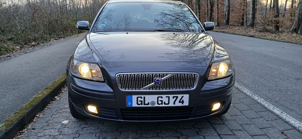 Volvo V50 241.500 km 3.200 &euro; Odenthal-Neschen 51519
