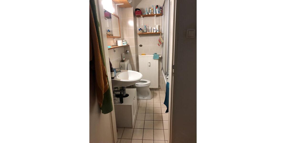 Etagenwohnung Düsseldorf Stadtbezirk 3 - 2 Zimmer, 20 m&sup2;, 400&euro; | Angebot:26030202