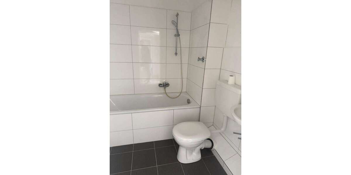 Etagenwohnung Wuppertal Gemarkung Langerfeld - 3 Zimmer, 69 m&sup2;, 639&euro; | Angebot:26238811