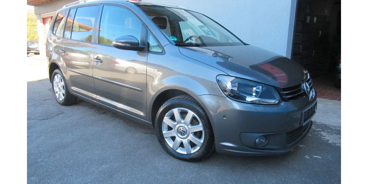 VW Touran 132.000 km 8.750 &euro; Solingen 42697