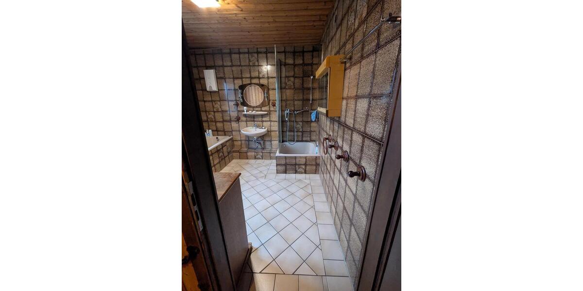 Mehrfamilienhaus, Wohnhaus Grevenbroich - 8.5 Zimmer, 575.000&euro; | Angebot:22970462