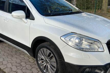 Suzuki (SX4) S-Cross 125.000 km 9.800 &euro; Düsseldorf 40237