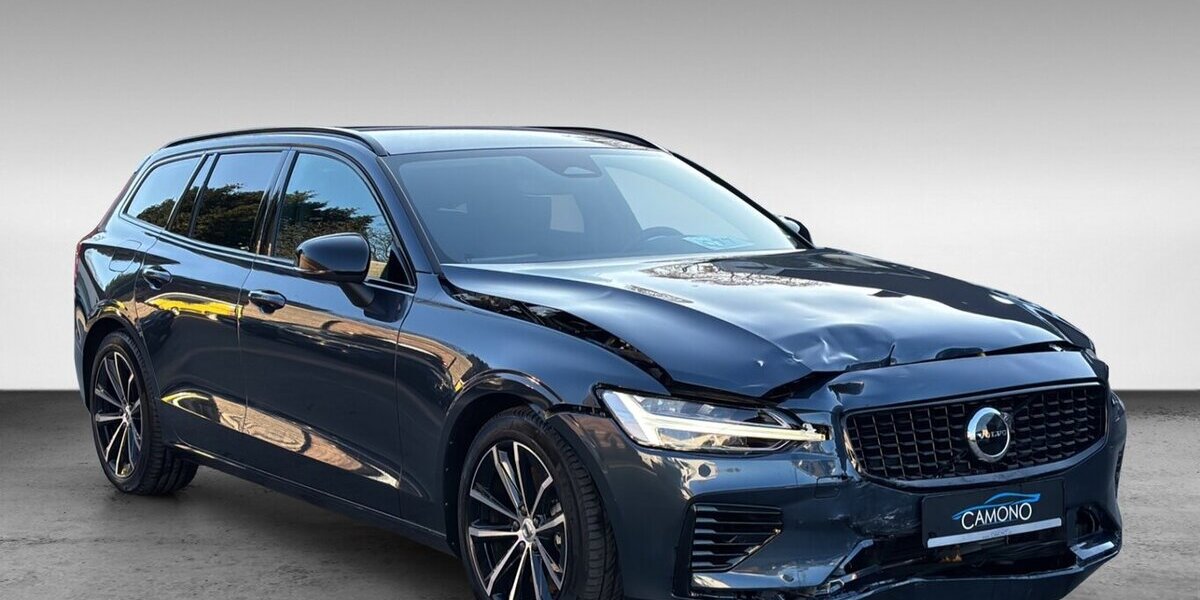 Volvo V60 T8 Plus Dark Hybrid AWD Leder LED AHK 12.629 km 28.900 &euro; Wuppertal 42327