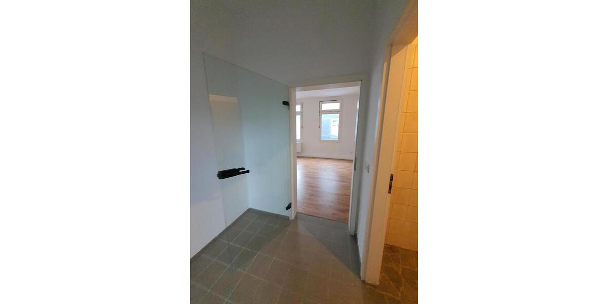 Etagenwohnung Wuppertal Gemarkung Langerfeld - 2 Zimmer, 67 m&sup2;, 85.000&euro; | Angebot:26109211