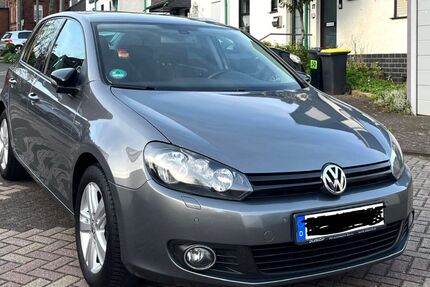 VW Golf 140.000 km 5.900 &euro; Wuppertal 42117