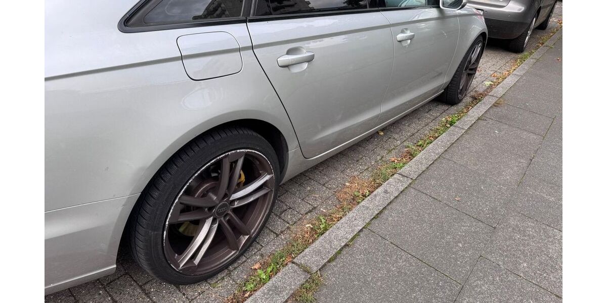 Audi A6 200.000 km 12.600 &euro; Wuppertal 42389