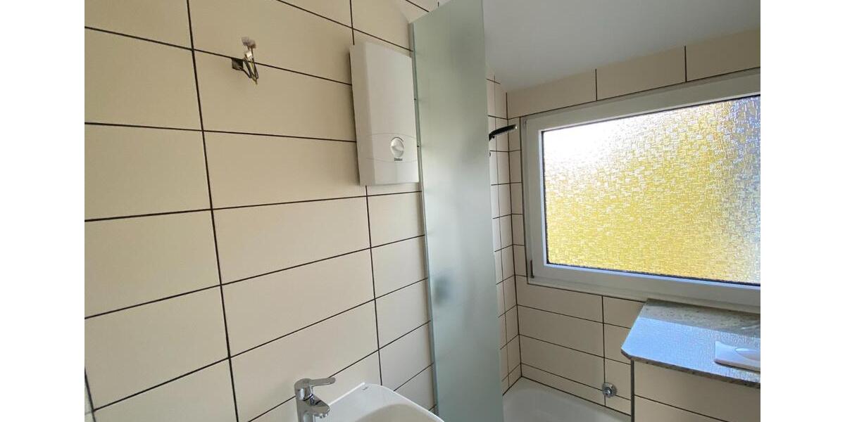 Etagenwohnung Radevormwald - 2 Zimmer, 40 m&sup2;, 390&euro; | Angebot:24755011