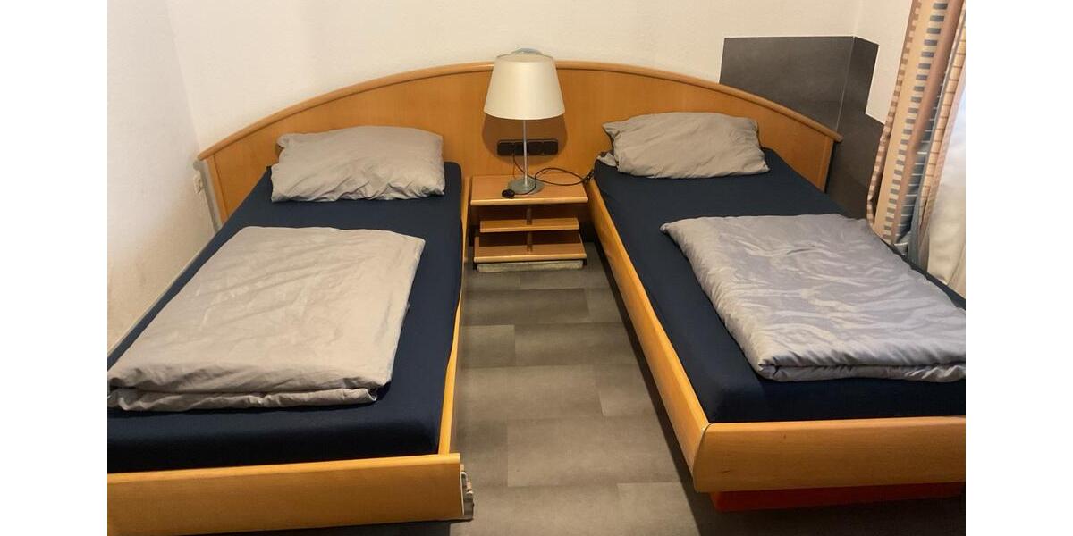 Etagenwohnung Remscheid Lüttringhausen - 2 Zimmer, 60 m&sup2;, 11&euro; | Angebot:25512272