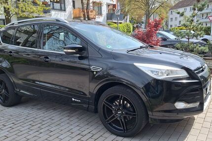 Ford Kuga 123.400 km 7.200 &euro; Köln 51067