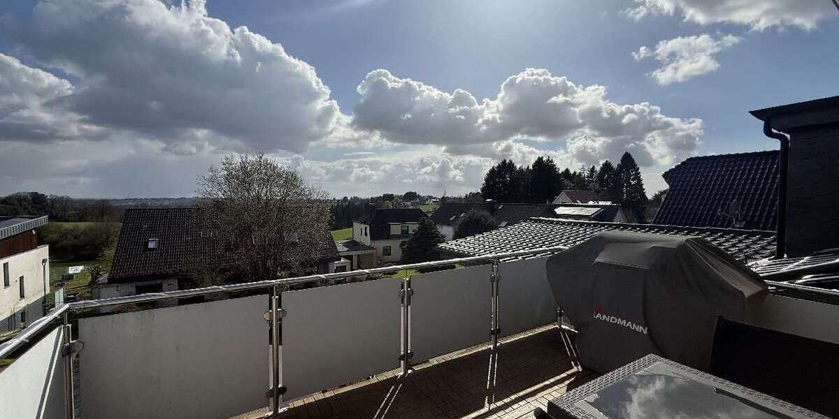 Etagenwohnung Solingen Central - 3 Zimmer, 130 m&sup2;, 400.000&euro; | Angebot:26196786