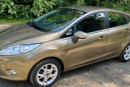 Ford Fiesta 120.000 km 5.700 &euro; Solingen 42569