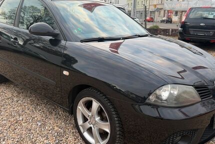 Seat Ibiza 194.600 km 1.950 &euro; Leverkusen 51371